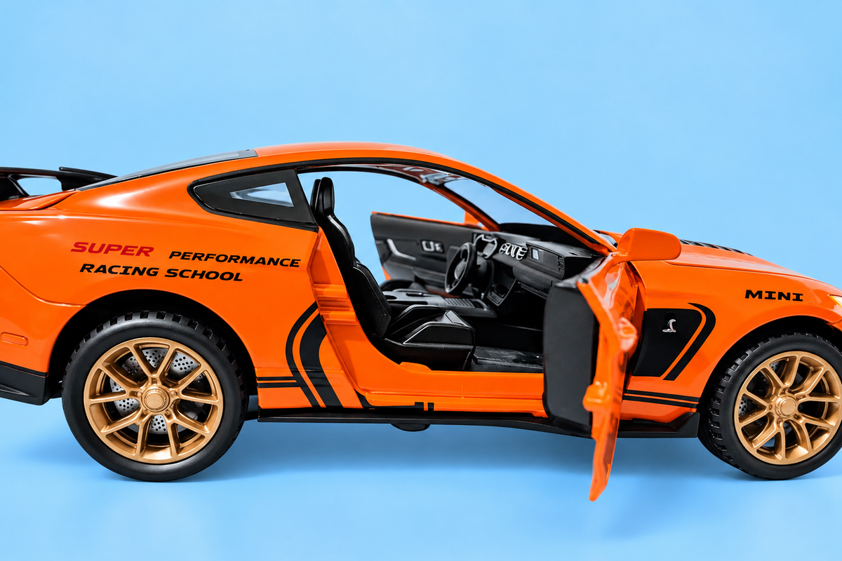 1:32 Scale Mustang Shelby GT500 Die-Cast Metal Sport car with  Openable Doors Light and Sound, Pull Back Function Indoor Outdoor Toy  for Kids (1:32 Mustang Shelby GT500-ORANGE)