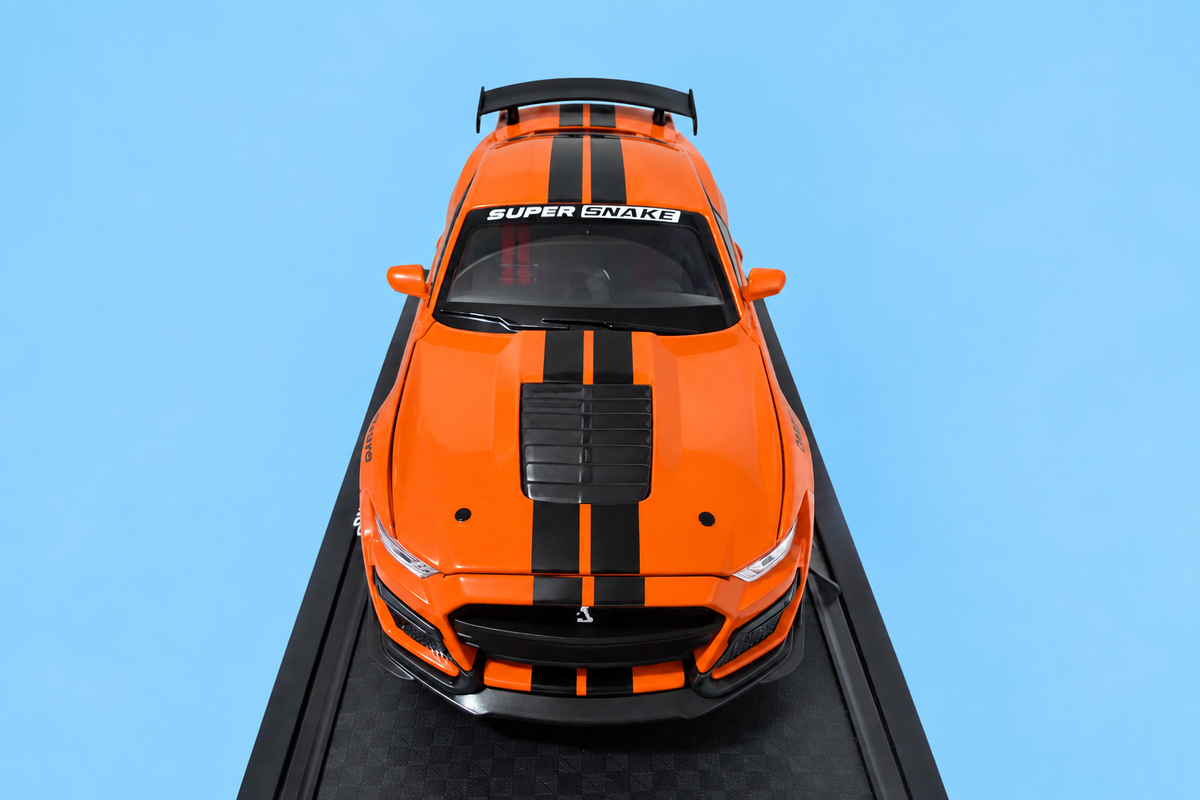 1:32 Scale Mustang Shelby GT500 Die-Cast Metal Sport car with  Openable Doors Light and Sound, Pull Back Function Indoor Outdoor Toy  for Kids (1:32 Mustang Shelby GT500-ORANGE)