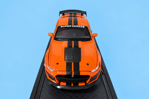 1:32 Scale Mustang Shelby GT500 Die-Cast Metal Sport car with  Openable Doors Light and Sound, Pull Back Function Indoor Outdoor Toy  for Kids (1:32 Mustang Shelby GT500-ORANGE)
