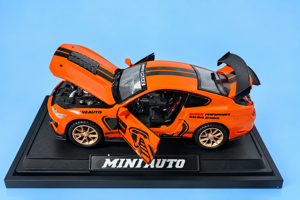 1:32 Scale Mustang Shelby GT500 Die-Cast Metal Sport car with  Openable Doors Light and Sound, Pull Back Function Indoor Outdoor Toy  for Kids (1:32 Mustang Shelby GT500-ORANGE)