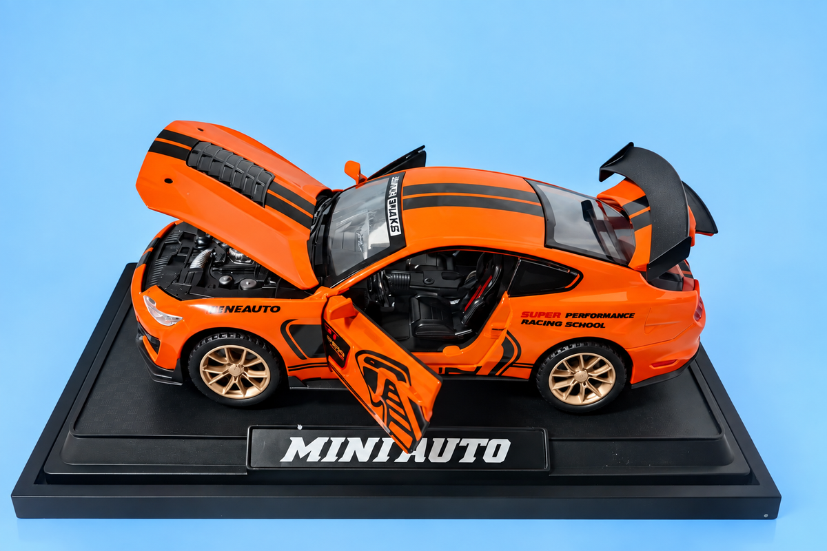1:32 Scale Mustang Shelby GT500 Die-Cast Metal Sport car with  Openable Doors Light and Sound, Pull Back Function Indoor Outdoor Toy  for Kids (1:32 Mustang Shelby GT500-ORANGE)