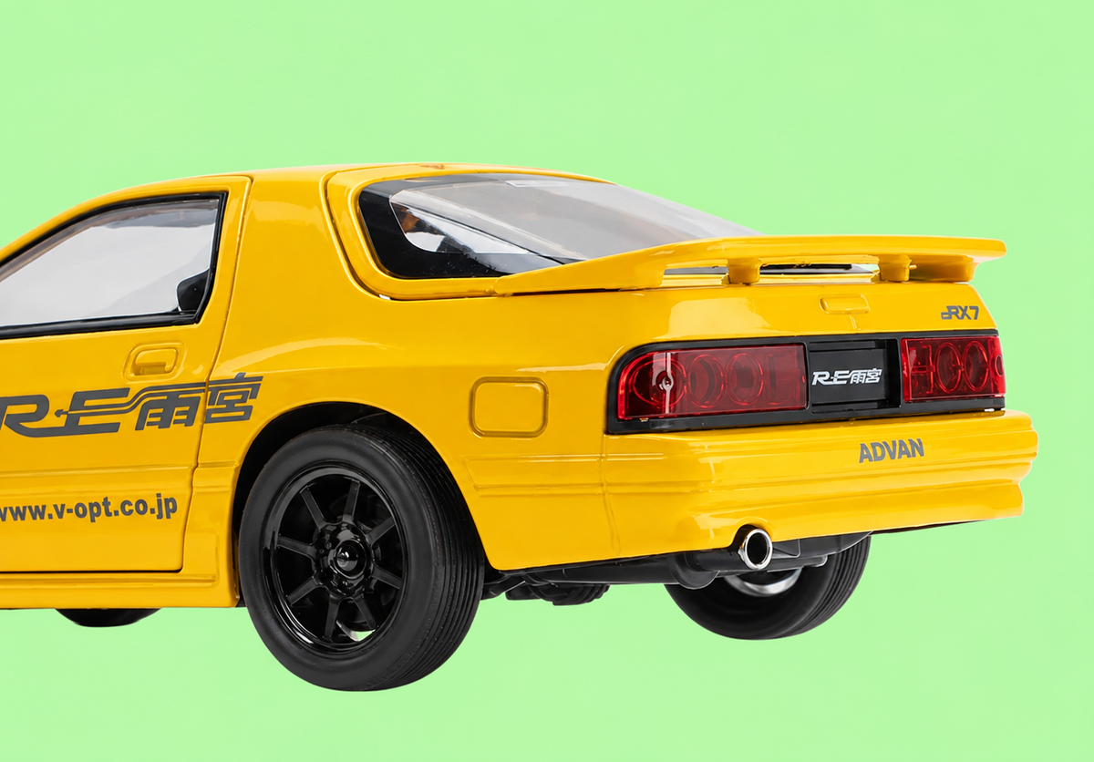 1:24 Scale Mazda RX7 Die Cast Car Model | Alloy Metal Pull Back Toy Car with Light & Sound, Openable Doors, Hood & Trunk | Yellow/White