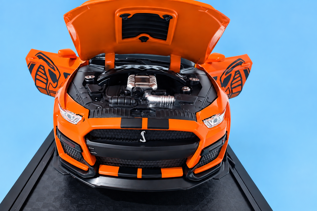 1:32 Scale Mustang Shelby GT500 Die-Cast Metal Sport car with  Openable Doors Light and Sound, Pull Back Function Indoor Outdoor Toy  for Kids (1:32 Mustang Shelby GT500-ORANGE)